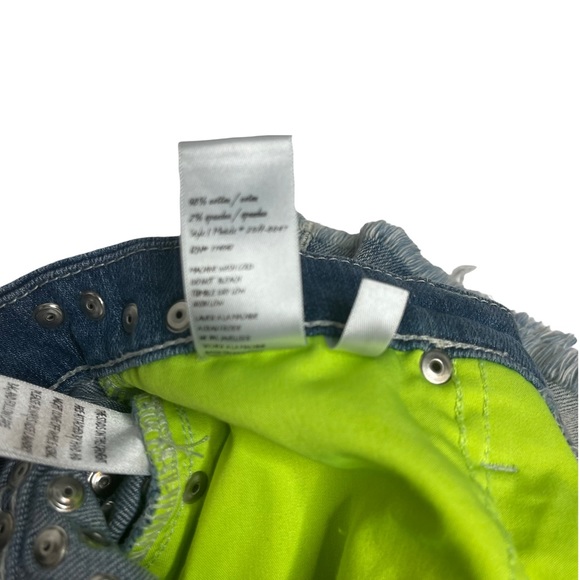 Blank NYC Distressed Studded Mini Denim Shorts 25 - Picture 8 of 15